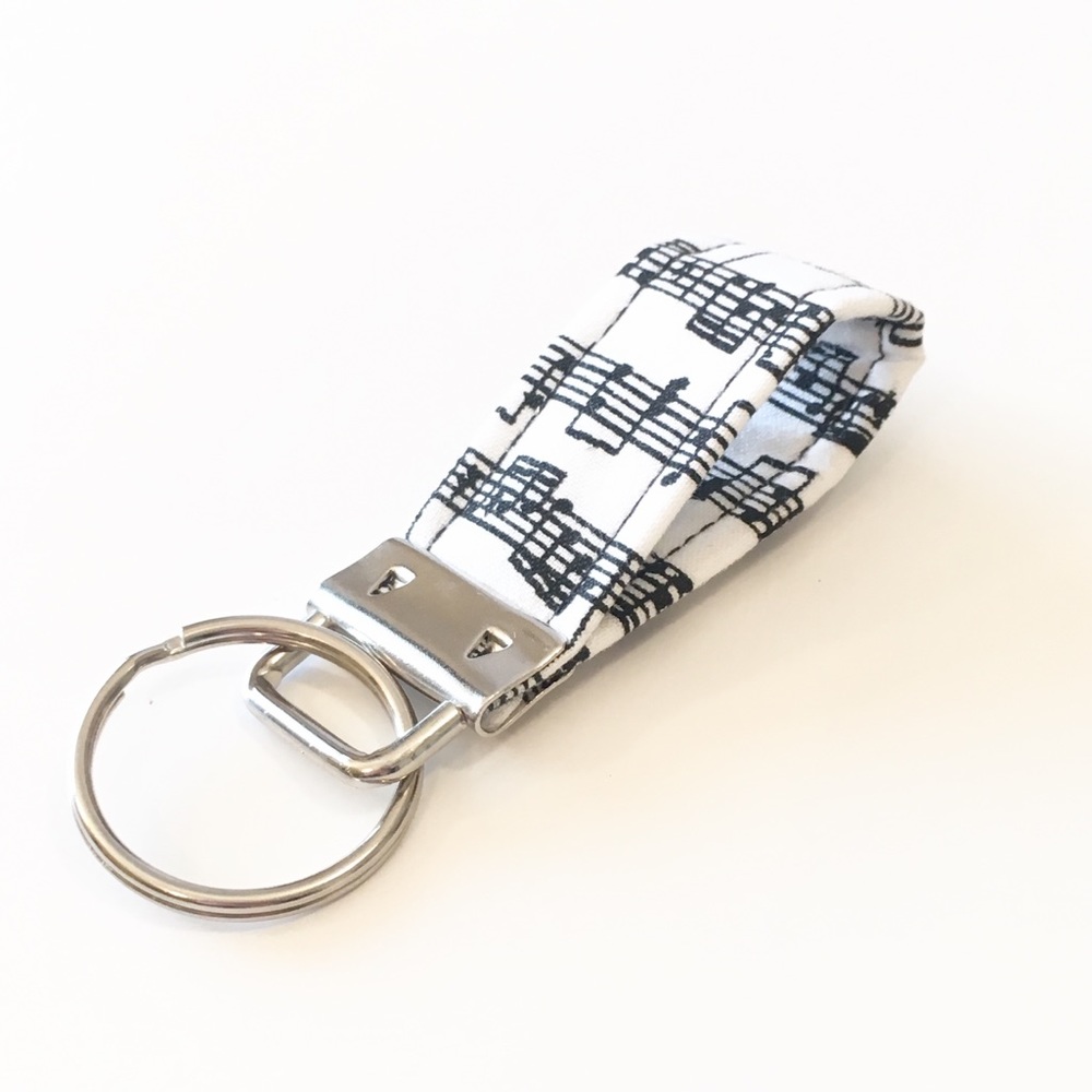 Mini Music Key Fob Keychain - Picture 3 of 6